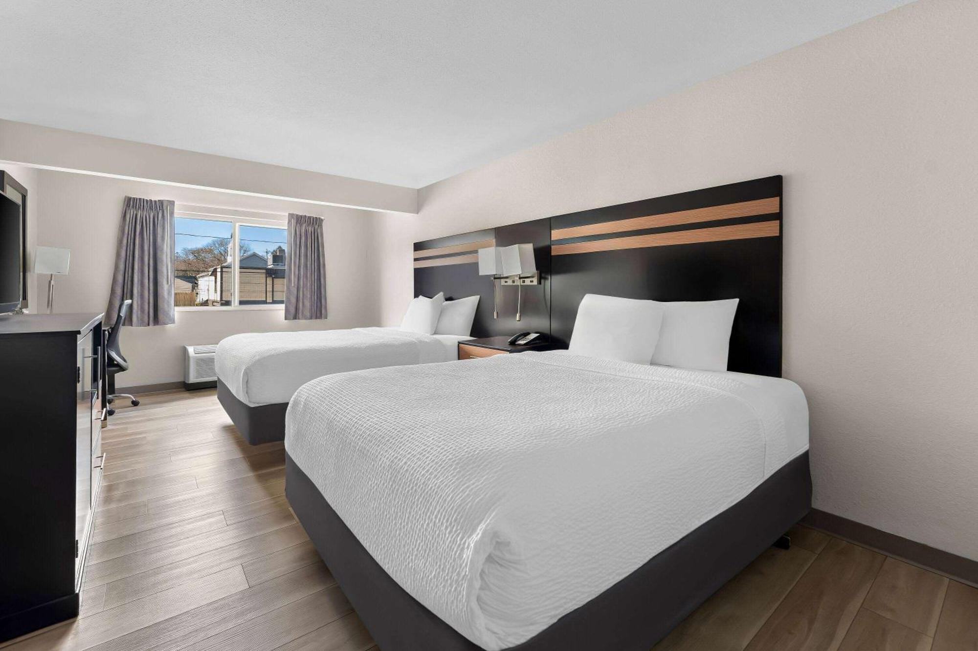 Days Inn By Wyndham Albany Suny Bagian luar foto